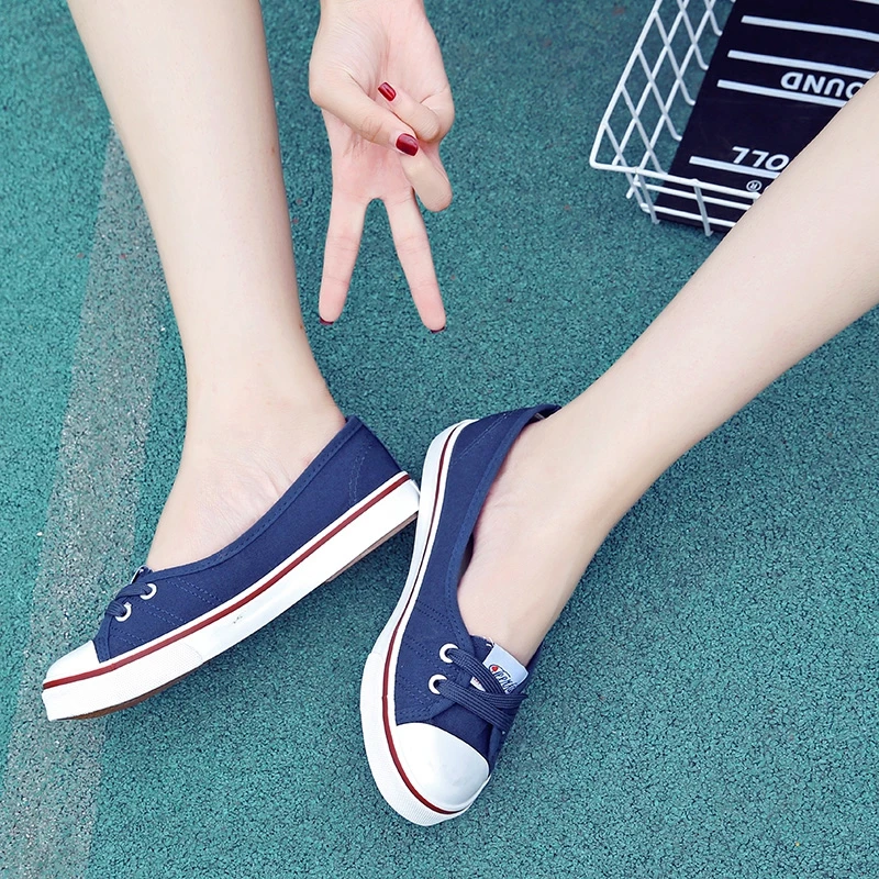 

Autumn Spring light canvas shoes women shoes slip-on Korean tide students set foot pedal flat shoes