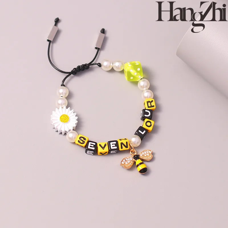 

Hangzhi 2021New Japanese and Korean style bee sieve pearl beaded necklace hip hop personality street accessories trend