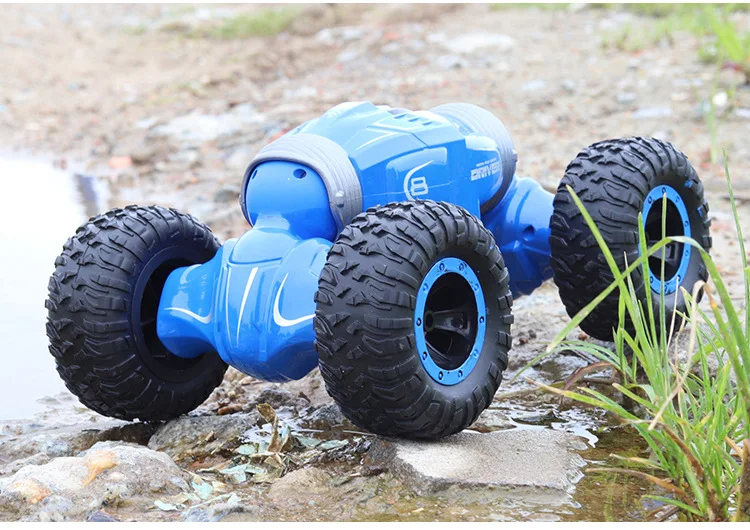 Синий 4WD трюк автомобиль игрушки 2,4 г RC автомобиль Твистер двухсторонний флип деформация скалолазание автомобиль сильная мощность открытый RC гоночный автомобиль гусеничный автомобиль - Цвет: Синий
