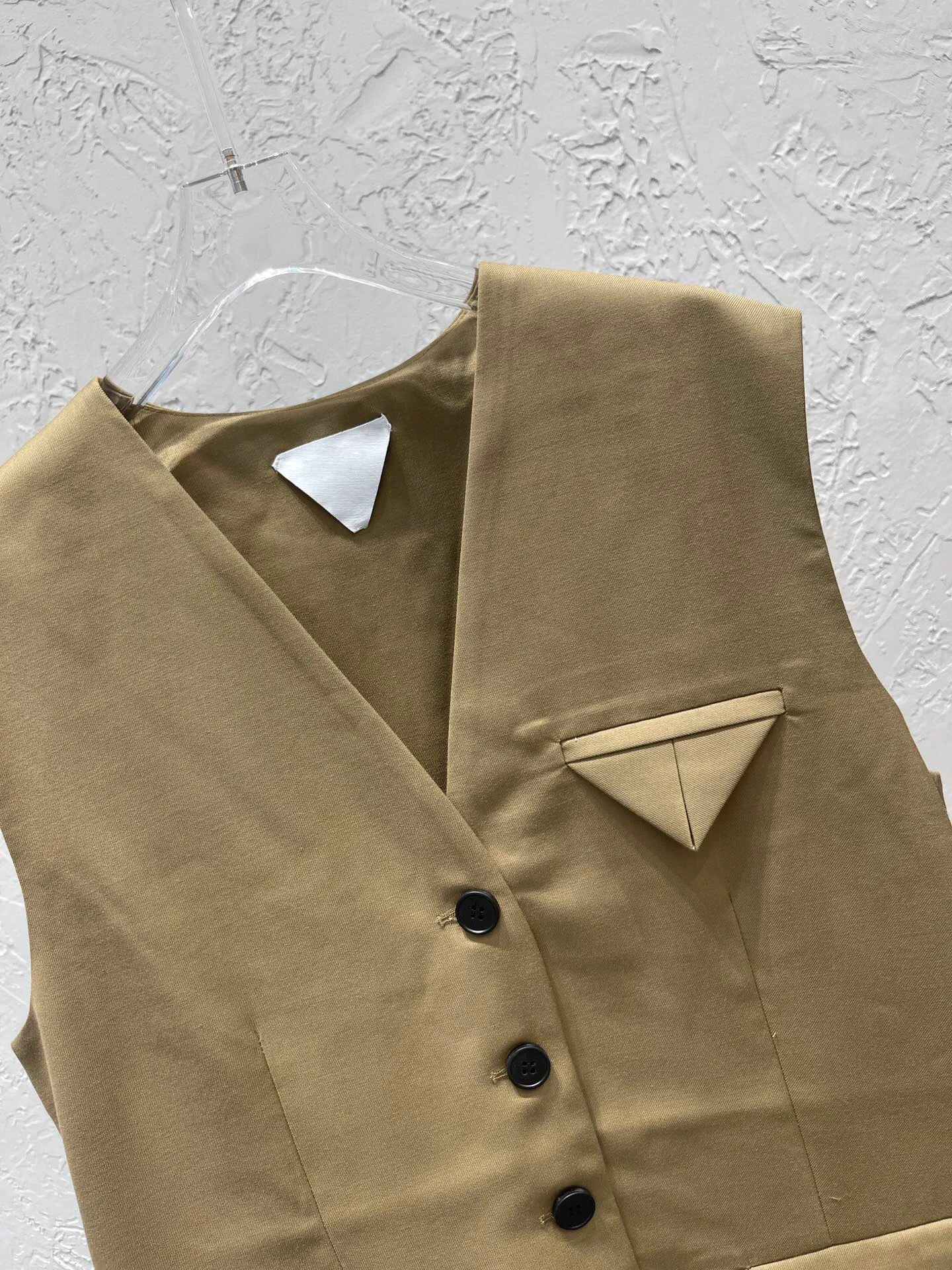 2021 Luxurious Minimal Street Style Design 100% Cotton Sleeveless Blazer