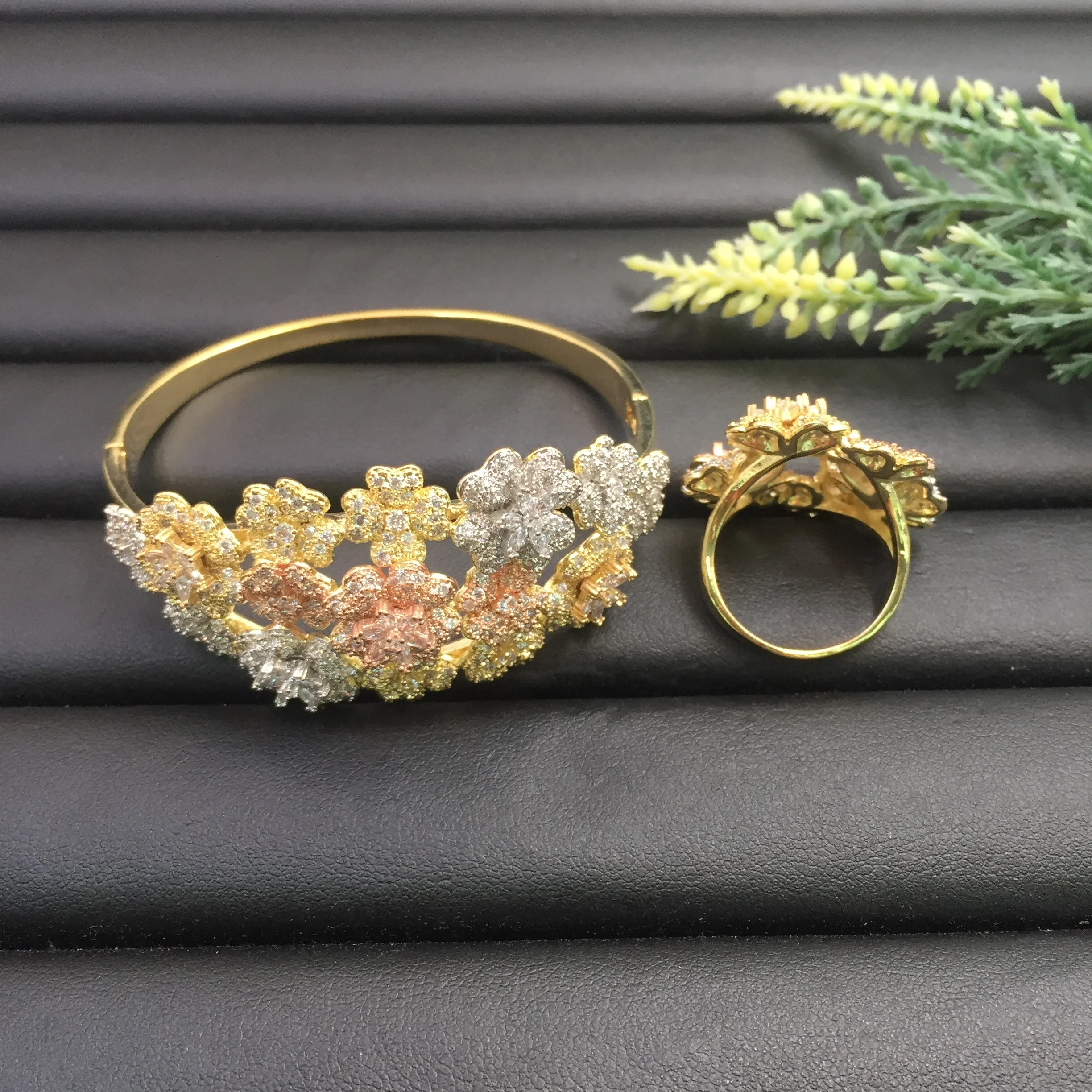 Lanyika Fashion Jewelry Exaggerated Abstract Little Flowers Plated Party Romantic Bangle With Ring Banquet Daily Best Gift | Украшения и