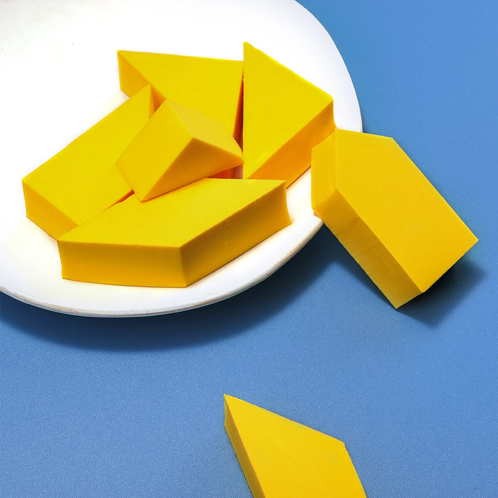 

BETHY BEAUTY Quadrilateral Triangle Soft Makeup Sponge Face Foundation Concealer Cream Powder Blend Smearing Puff Cosmetic Tool