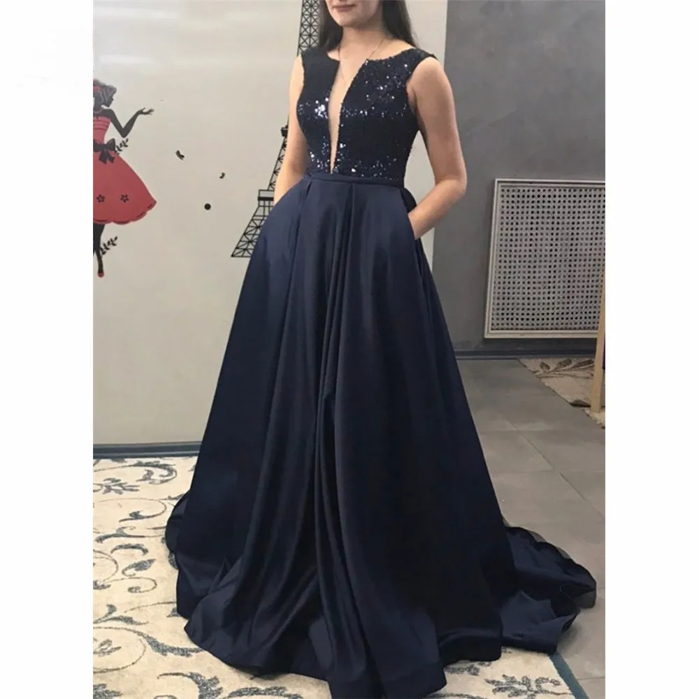 Темно синие платья для выпускного вечера 2020 V шеи атласные без рукавов длиной до