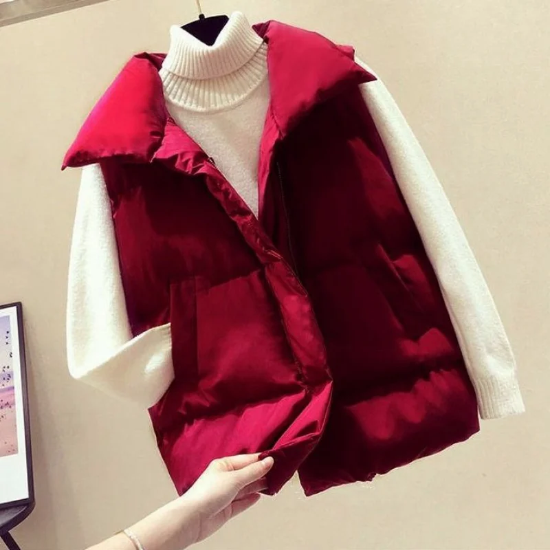 Женский короткий жилет с капюшоном и хлопковой подкладкой без рукавов | Женская