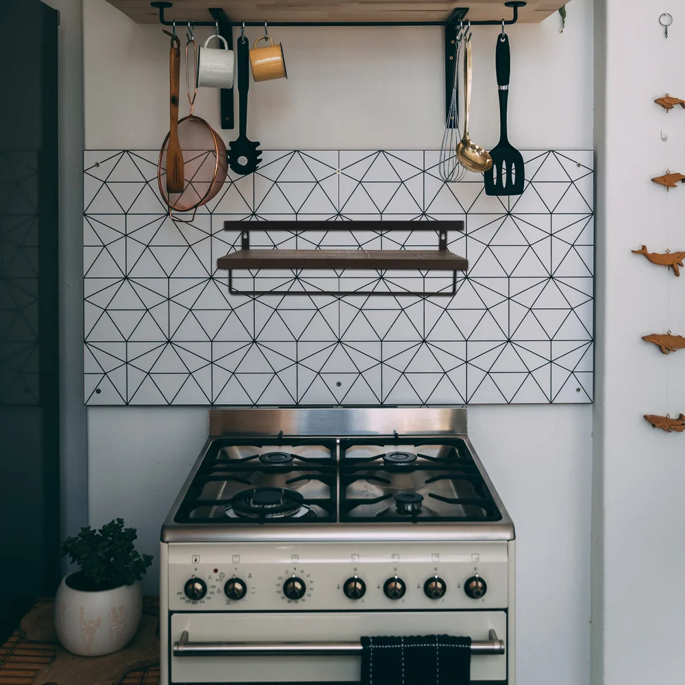 

1 Set of Kitchen Wooden Shelf Functional Wall Hanging Floating Household Racks