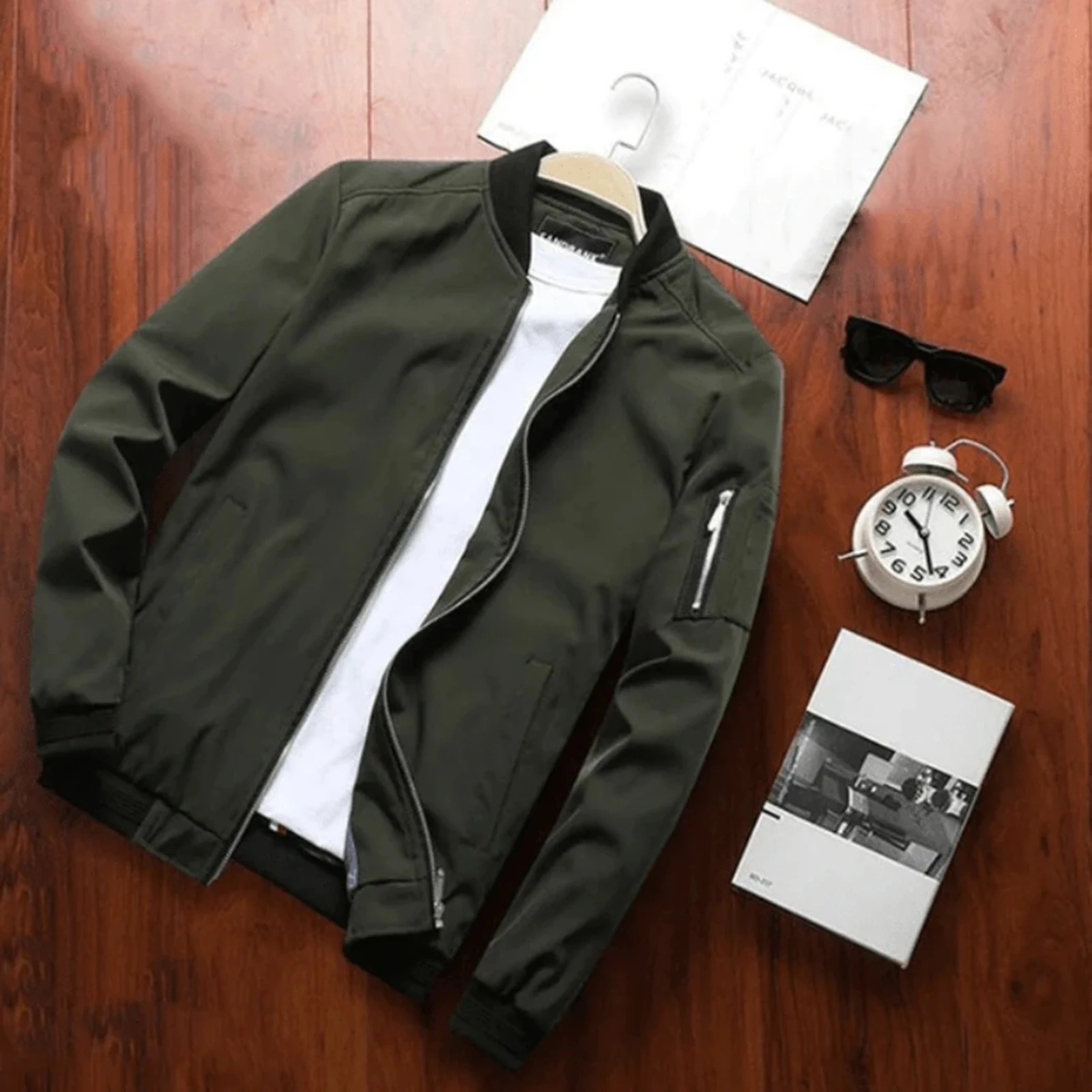 

Hot Sale Flight Bomber Jacket Fashion Casual Zipper Closure Trendy Jackets Coat Men N66