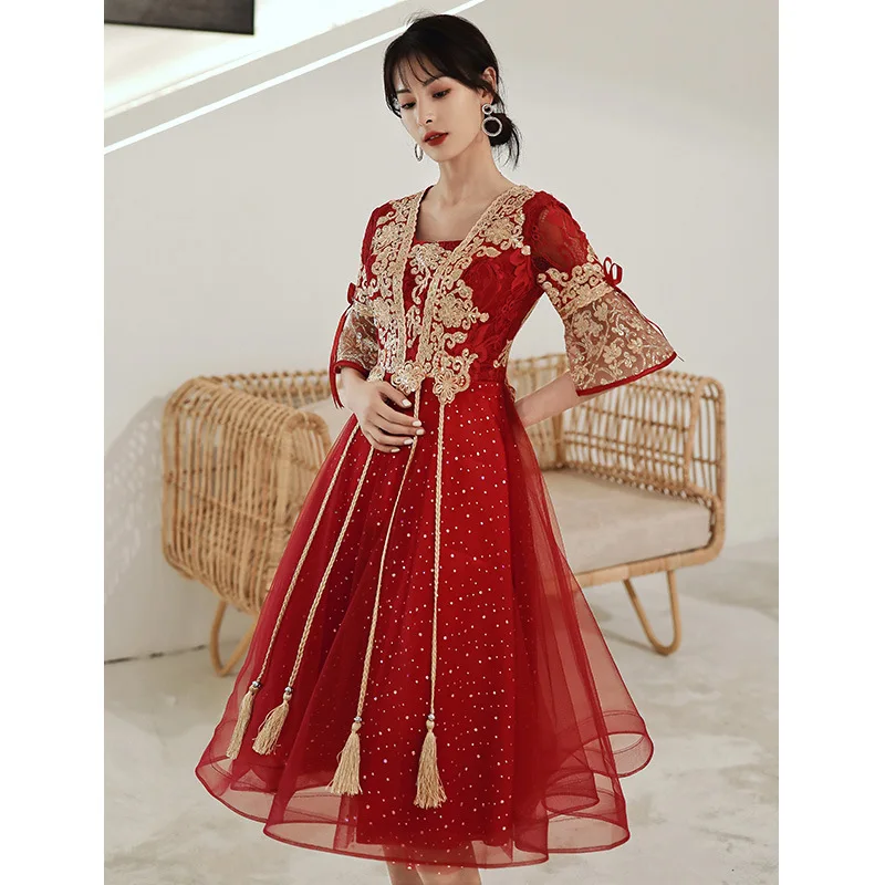 Винтажное красное свадебное платье с вышивкой сердечком вечернее на шнуровке в