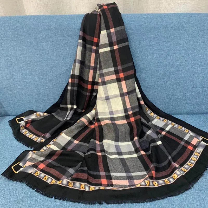 QJ002 black Осень зима хиджаб роскошный женский шарф бренд bufandas длинный плед печати шарфы обертывания для леди пончо foulard femme - Цвет: QJ002 black