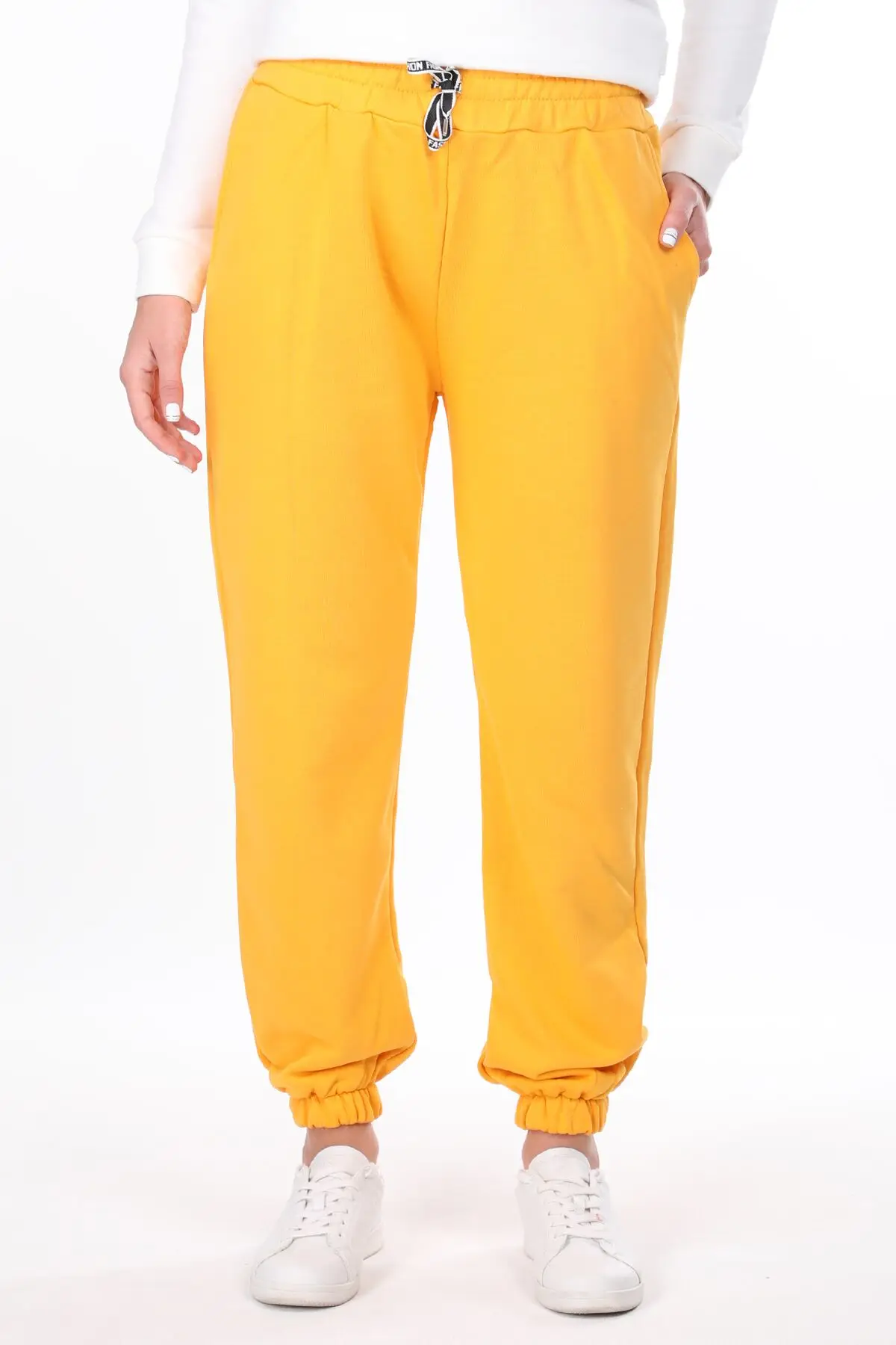 

Flat Fitted Yellow Women Sweatpants