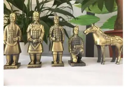 

Набор из 5 шт. резиновых материалов, количество терракотовых воинов в династии Цинь, Морские Воины из терракотовой смолы, небольшие декорати...