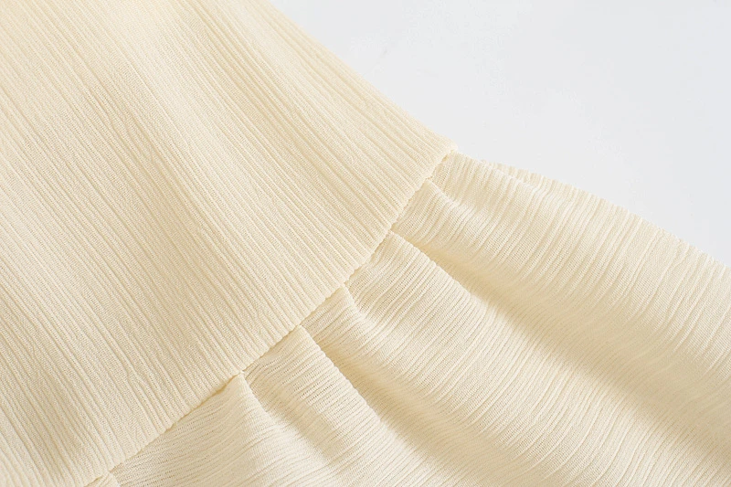 

Splend Moda 2021 Summer Chic Elastic Chest Folds Edible Tree Fungus Women Puff Sleeves V-Neck High-Waist Dress Solid Color