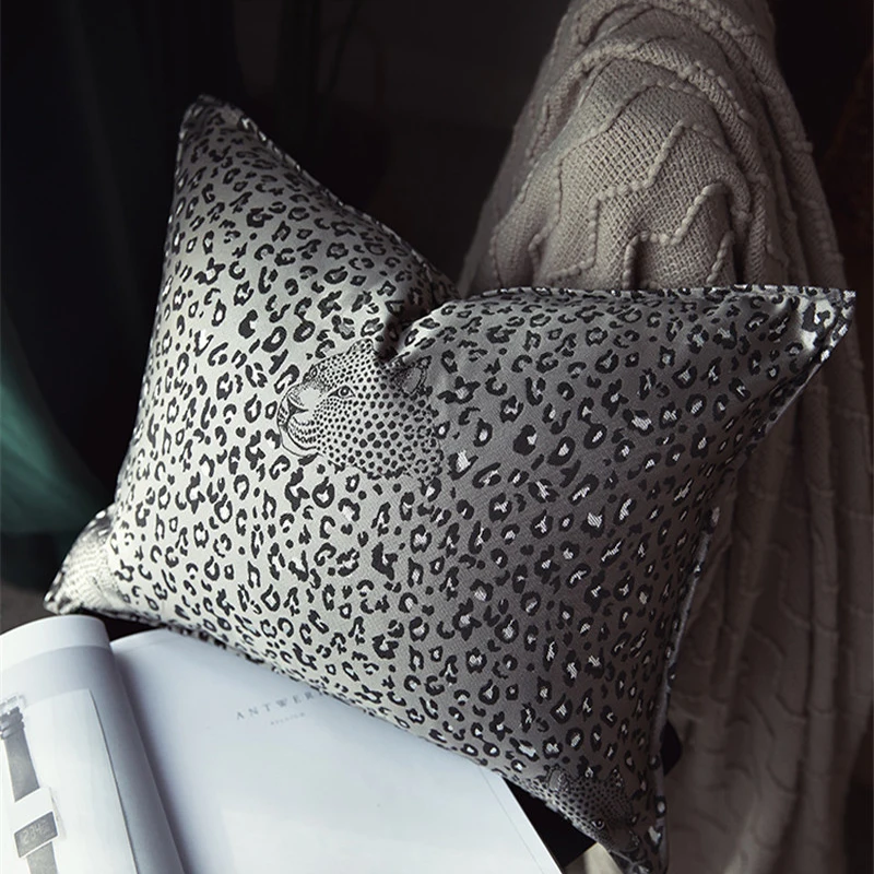 

Luxury Leopard Head Home Decor Pillow Case Cushion Cover Pillows Cushions Coussin Colors Jacquard Cojines Decorativos Para Sofa
