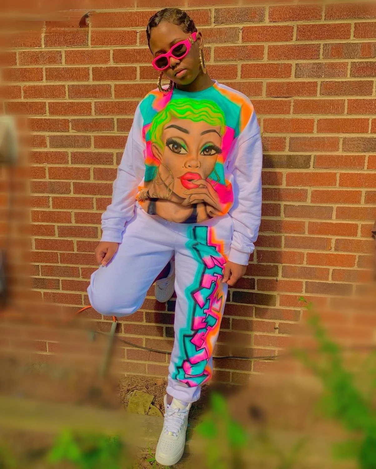 

Женская модная спортивная одежда с мультяшным принтом из 2 предметов пуловер с длинным рукавом свитер и повседневные брюки костюм