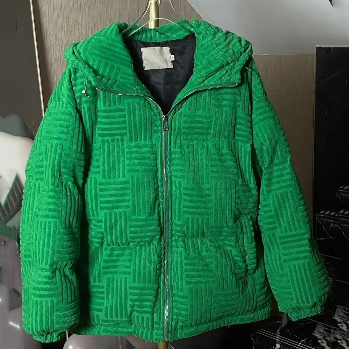 

Женский пуховик с капюшоном, зеленый пуховик с капюшоном, толстая хлопковая куртка свободного покроя с принтом полотенца, зима 2021