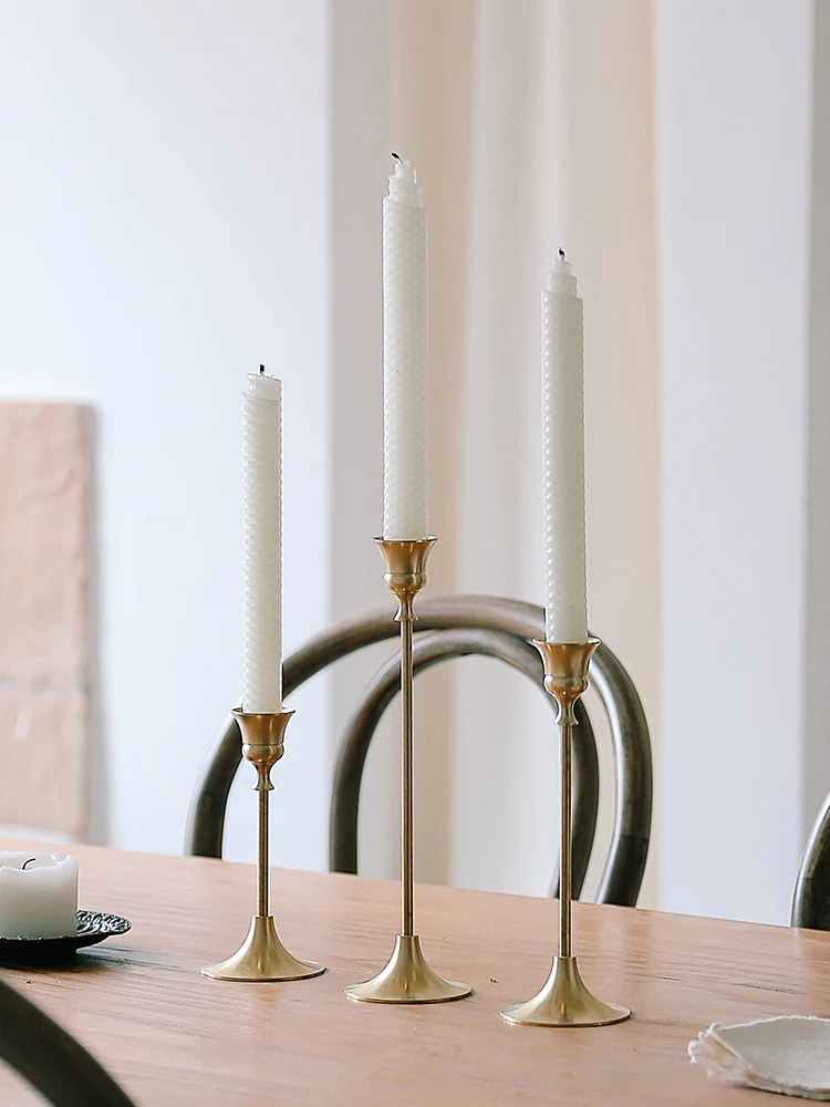 

Brass Candle Holder Ornaments Simple Modern European Candle Holder Dinner Table Decor Chandelier Mariage Furniture Decor WT5ZT