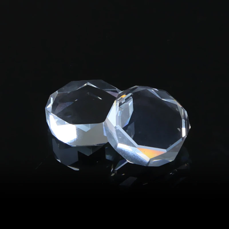 

Стеклянный объектив с кубическим лучом 30x20x11,80 мм