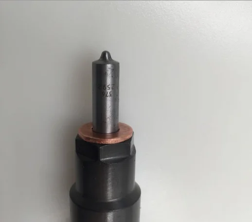 

High quality Common rail fuel injector 0445120472