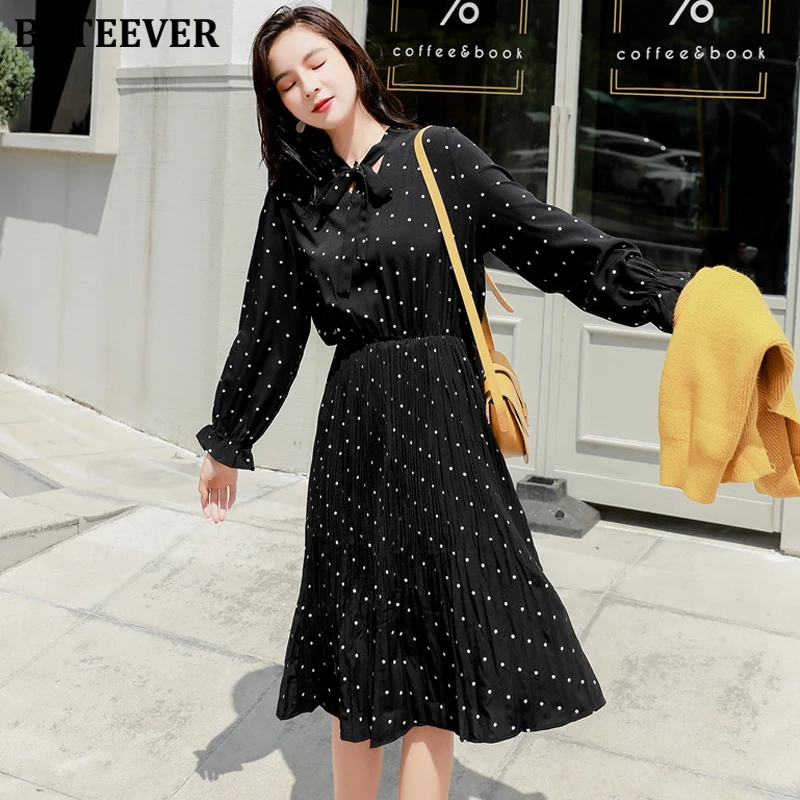 Платье BGTEEVER женское демисезонное трапециевидное в горошек с рукавами фонариками