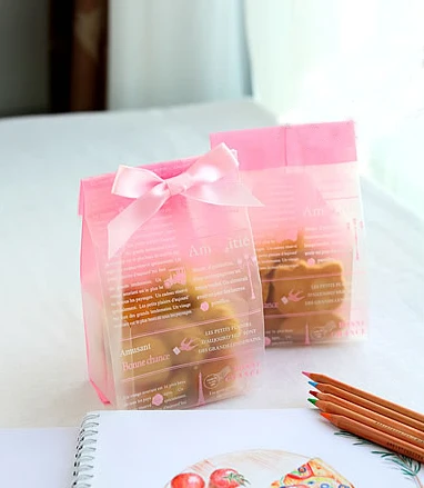 Розовый прозрачный упаковочный пакет во французском стиле для конфет печенья