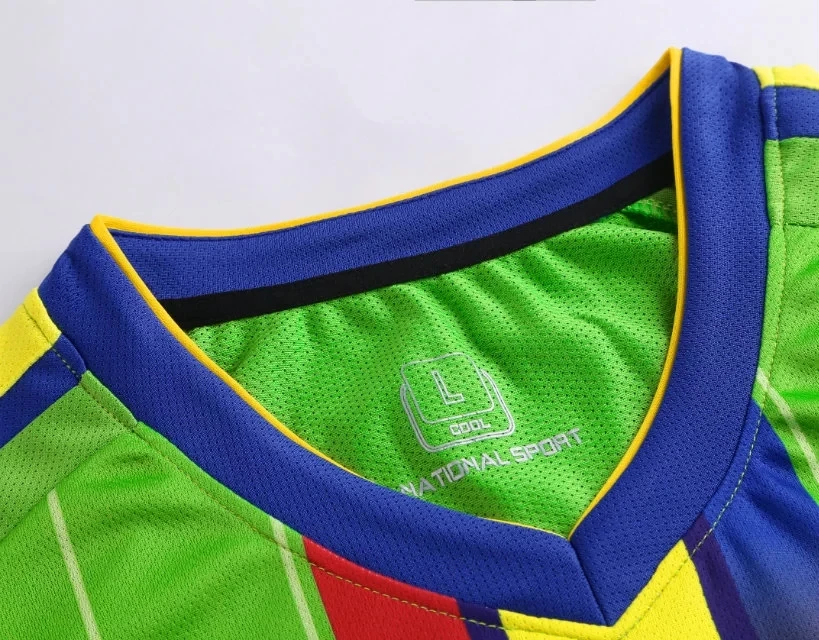 Футбольные комплекты с карманами для мальчиков Бесплатная футбольная рубашка