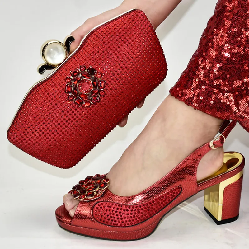 Комплект из обуви и сумки со стразами в африканском стиле комплект на высоком