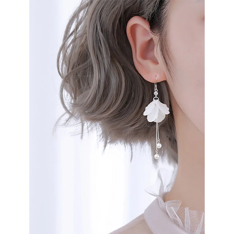 

Eternal Flower Pearl Earrings Women Long Temperament Silver Plated Tassel Earrings Wedding Bridal Accessories