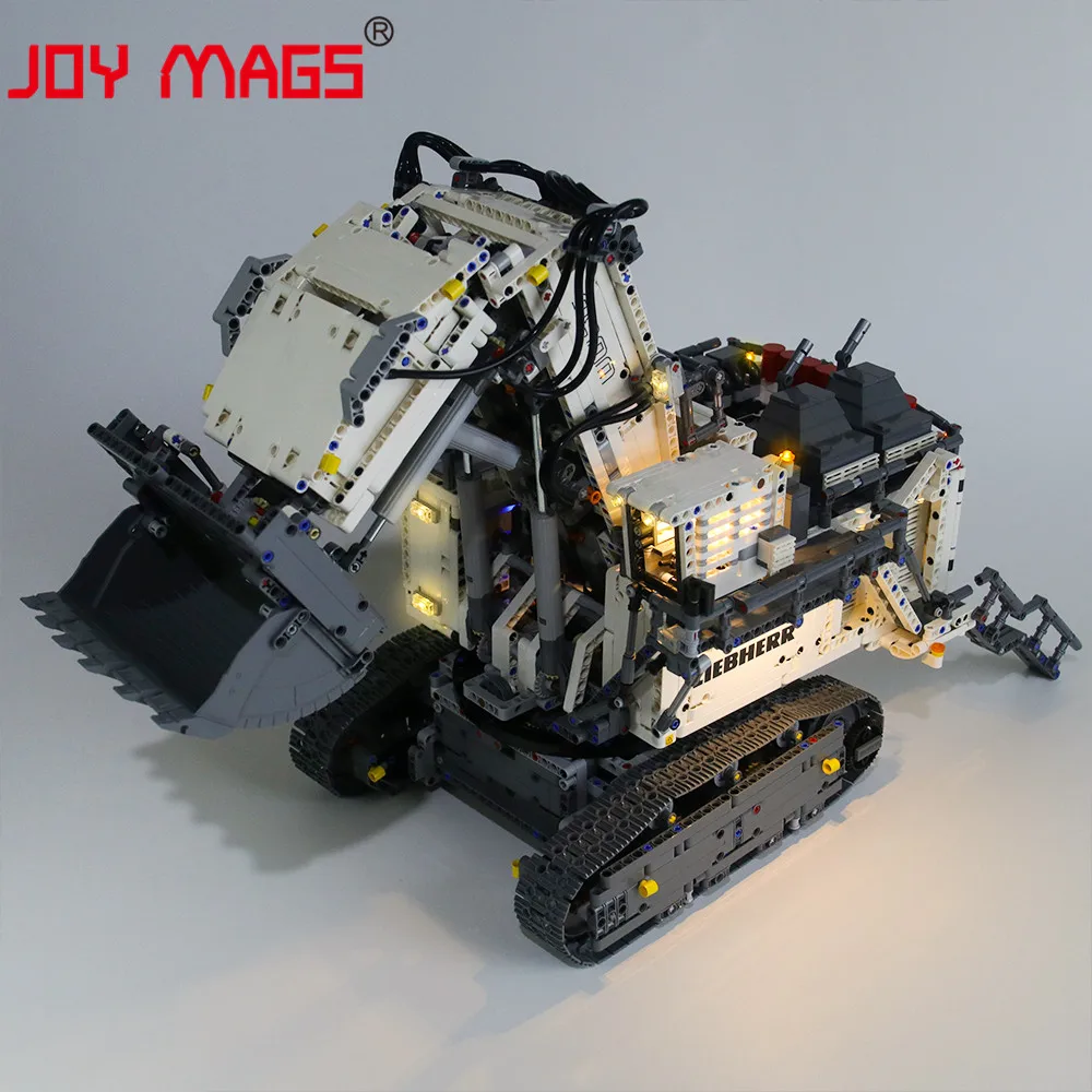 Комплект из светильник JOY MAGS только для экскаватора 42100 R 9800 либхер (модель в