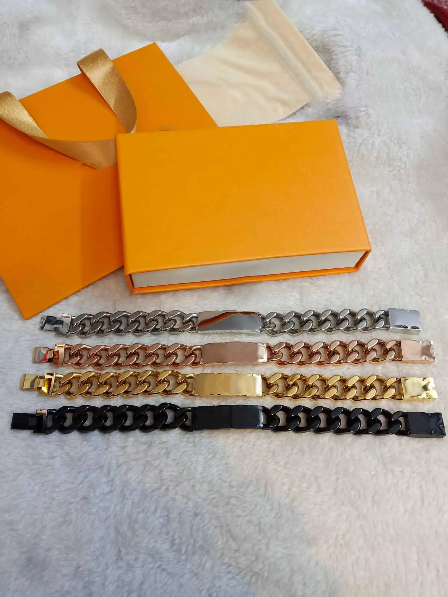 

22cm Latest Punk Rock Male Thick Heavy Gold Titanium Steel Cuba Fashion Trend Big Bracelet Face Thick Wide Jewelry