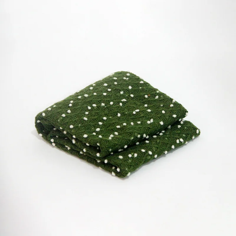 

IBOWS 50*50cm Mohair Woolen Cloth Newborn Photography Wrap Furry Ball Point Blanket Diamond Shaped Lattice Mesh Fabric Props