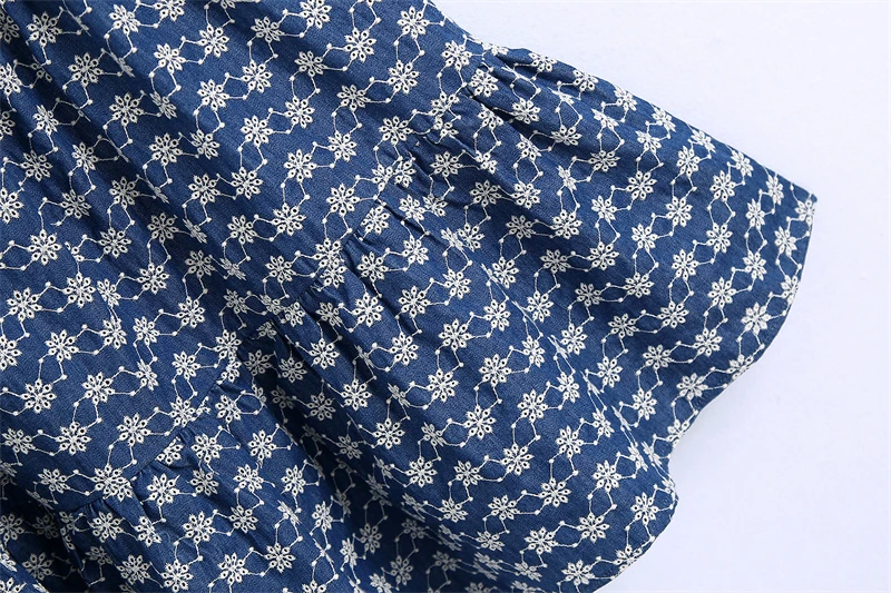 

Splend Moda 2021 Summer New Square Collar Puff Sleeve Loose Hollow Embroidery Design Dress for Women Pullover Vestido