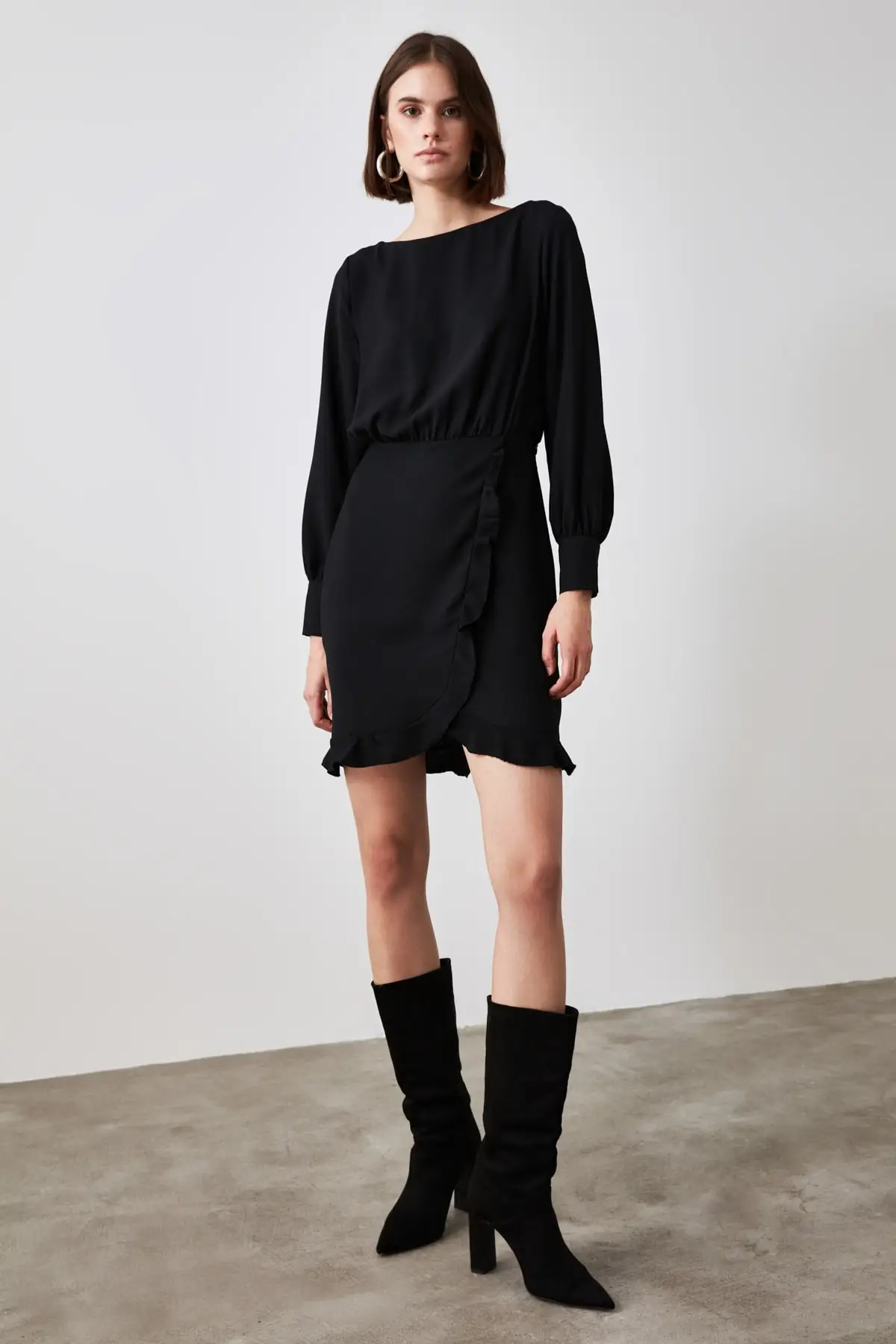 

Trendyol Frilly Dress TWOAW21EL1890