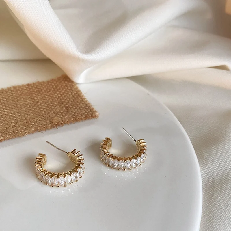 

2021 New Fashion Korean Micro Pave Zircon Hoop Earrings For Women Elegant Circle Boucle D'oreille Oorbellen Sweet Jewelry Gifts
