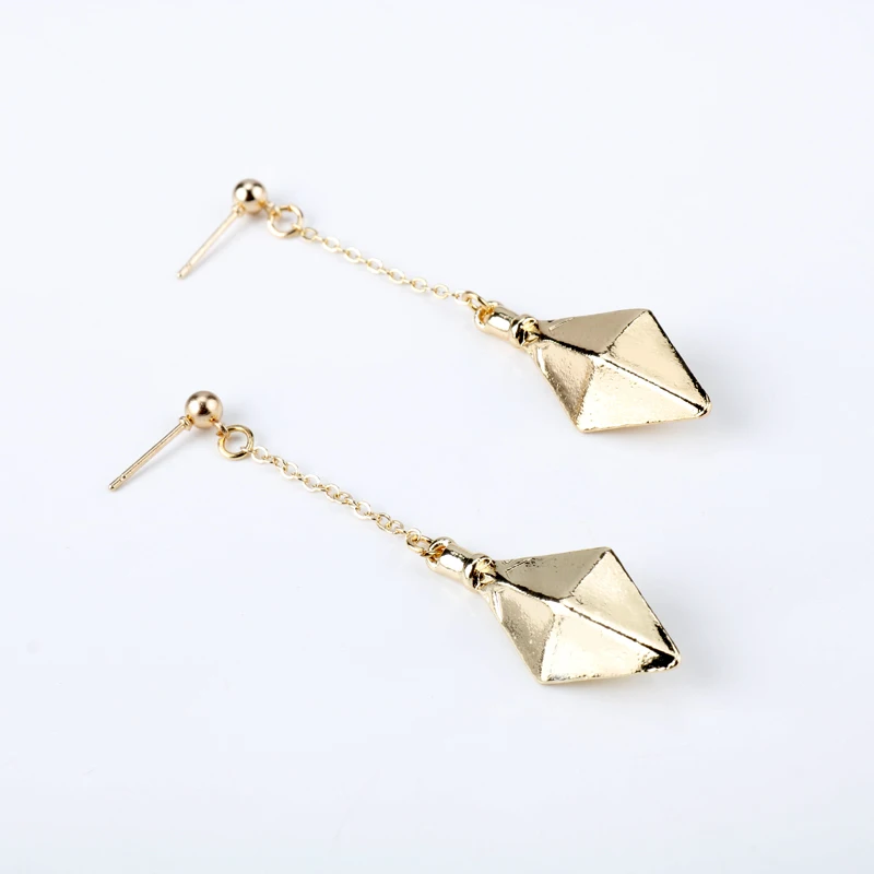 

Fashion Statement Earrings Small Geometric Earrings For Women Gold 3D Metal Earrings Drop Earring modern Jewelry