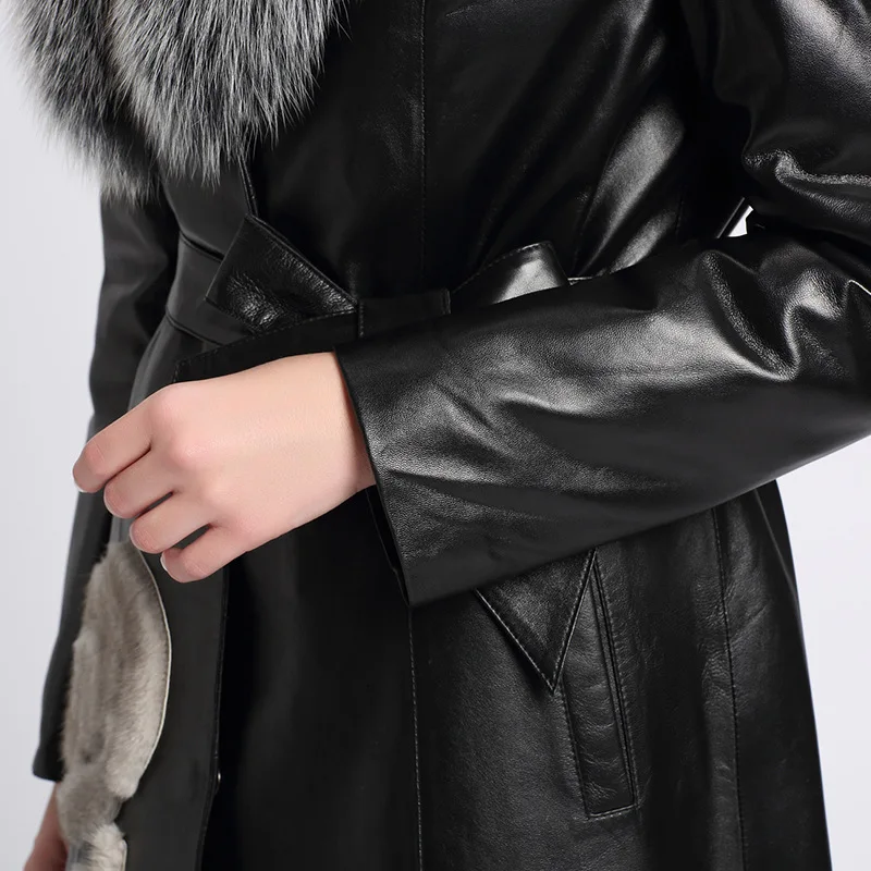 Женское длинное пальто зимняя теплая приталенная куртка из натуральной овечьей