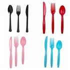 Набор пластиковых ножей, вилок, ложек