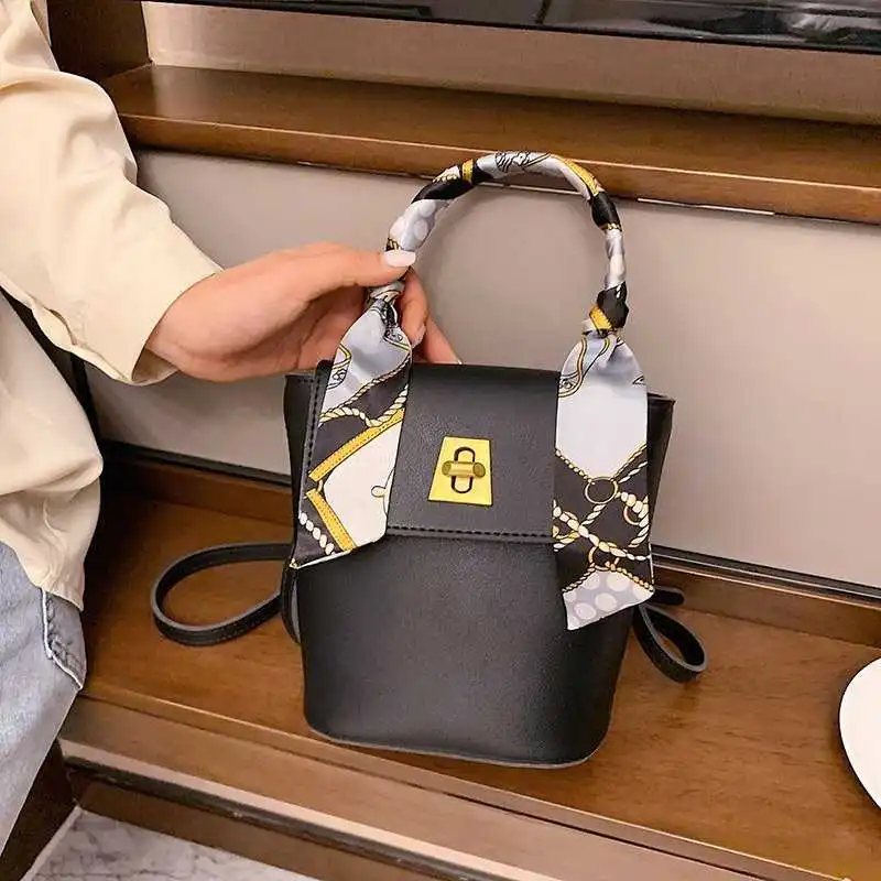 

Designer Handbag Women French Bucket Hand Bags For Women 2021 New Totes Bag Fashion Crossbody Bag Pu Leather Sac A Main