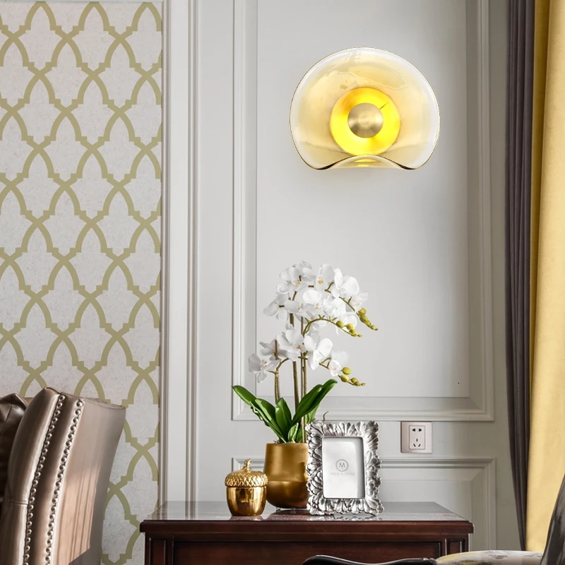 

Северная Европа дизайнерская полностью медная настенная лампа Современная лаконичная прикроватная тумбочка для спальни вилла гостиная ка...