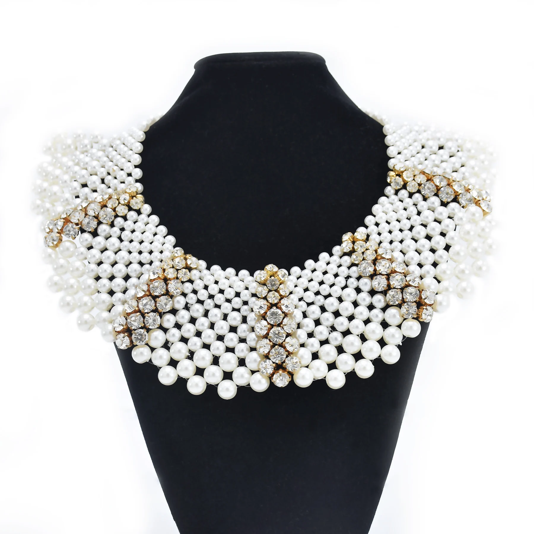 

European And American New Sexy Pearl Bib Necklace For Women Resin Pearl Necklace Ladies Party Jewelry Gift