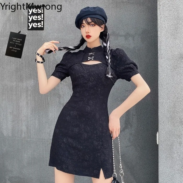 Женское платье-водолазка с вырезами и высокой талией | Женская одежда