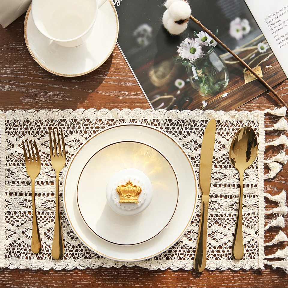 

Fashion Long Tablecloth Pastoral Woven Lace Dining Table Runner American Retro French Nordic Hollow Placemat with Tassel
