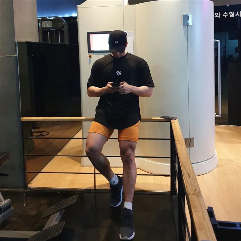 Новинка 2021 брендовая одежда футболка для фитнеса и бега Мужская с круглым