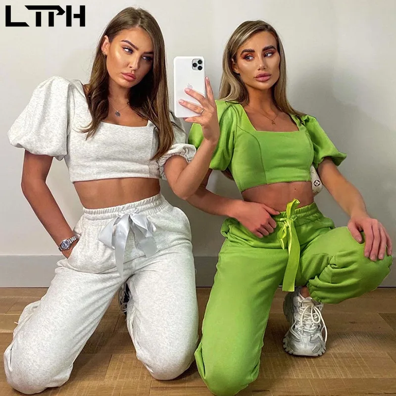 Novedad otoño 2020 ins sexy Square Collar Puff, tops de manga corta tiro alto arco pantalones casuales deportes conjunto de dos piezas Mujer