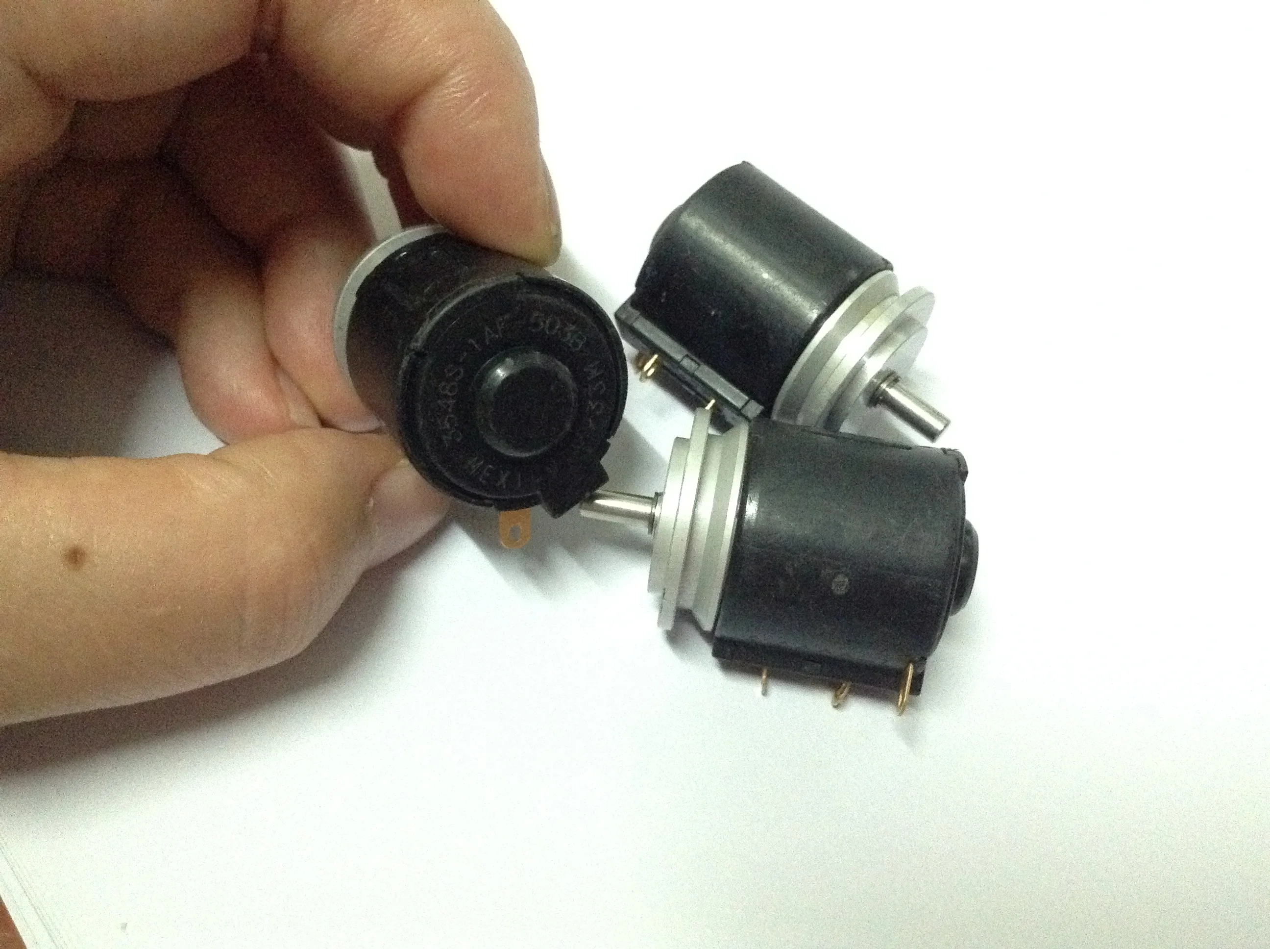 

Оригинальный импортный многооборотный переключатель потенциометра 3548S 3548S-1AF-503B 50K