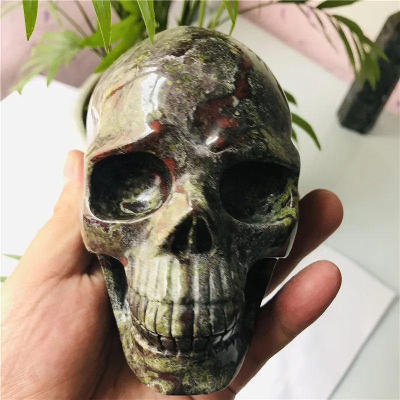 

1300-1400g Natural Quartz Crystal Skull Dragon Blood Skull Top Quality Crystal Carvings Big Skull Home Decoration
