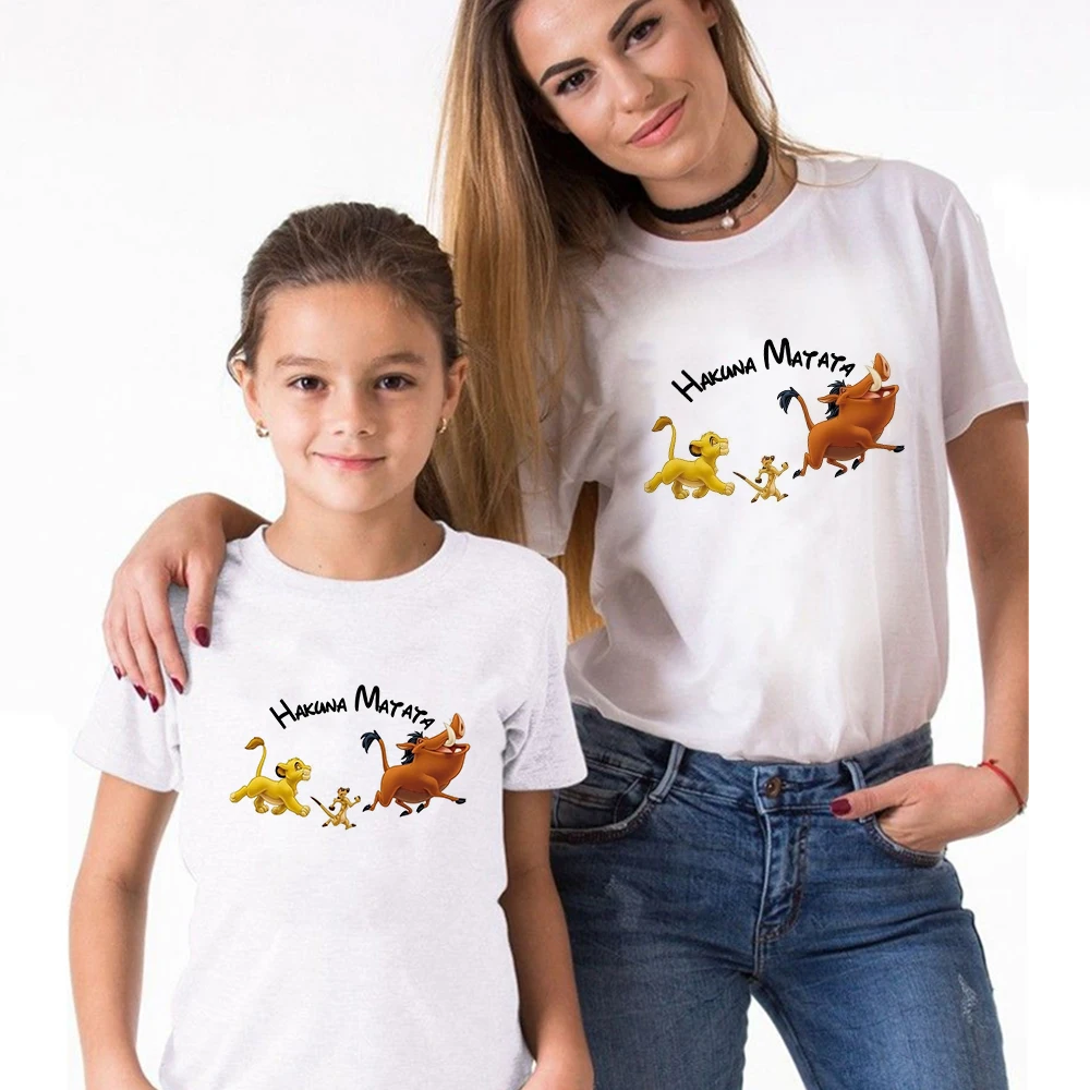 

Hakuna Matata Harajuku T Shirt Mom Daughter Equal Matching Outfits Family Clothing Russia Free Shipping Short Sleeve Disney Edgy