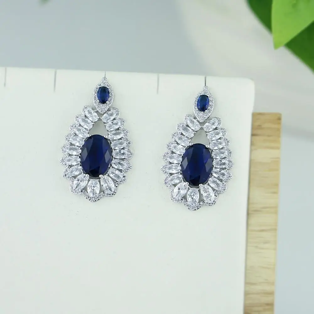 Серьги гвоздики женские свадебные с фианитами серебро 925 пробы 5