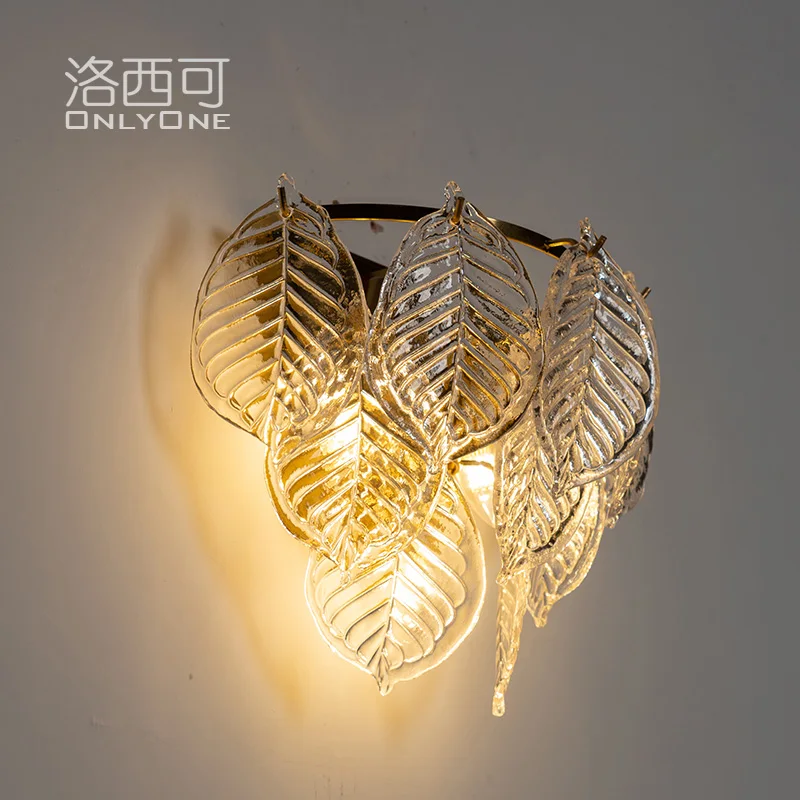 Стеклянная настенная лампа в виде листьев свежий и легкий роскошный