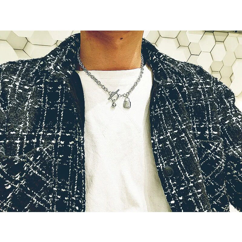 

Ambush Lock Necklaces Men Women Hip Hop Ambush Chain Necklaces Titanium Steel Harajuku Style Pendant Fashion Jewelry