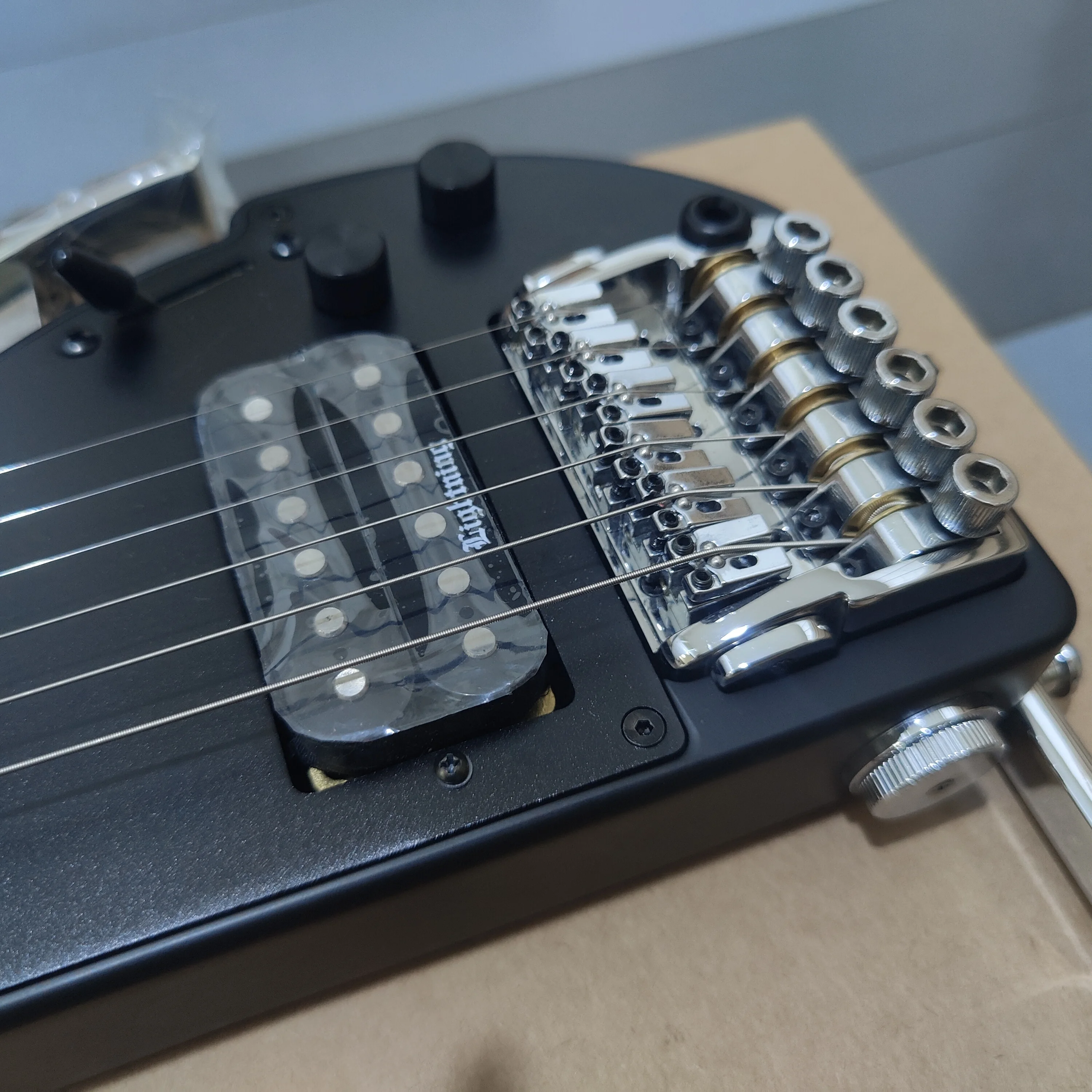 Складная Бесшумная электрическая гитара ALP складная безголовая со свинцовым