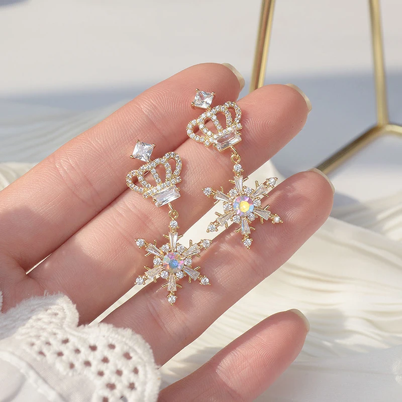 

Romantic 14K Gold Plated Flower Stud Earrings for Women Japanese&Korea Delicate Jewelry Zircon Crown Earrings